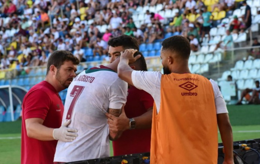 Fluminense tropeça e ouve vaias da torcida em Cariacica após empate com Madureira