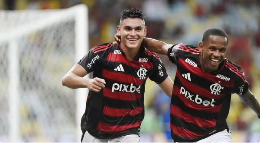 Flamengo supera Sampaio Corrêa e entra no G-4 do Carioca